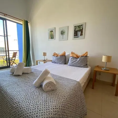 Porta 28 Apartment